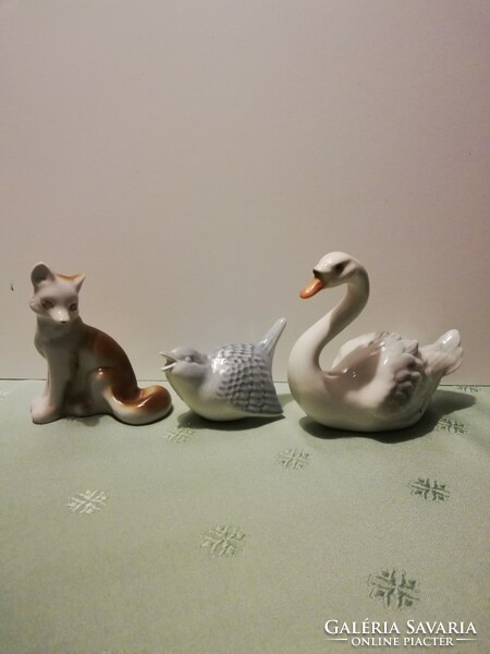 2 pcs. Beautiful, marked porcelain (sold together, the fox is no longer available)