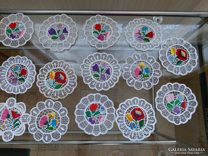 20 Kalocsa tablecloths and coasters