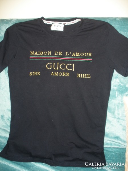 Gucci feliratos póló