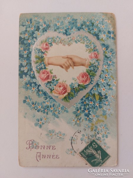 Régi dombornyomott képeslap levelezőlap szív kézfogás nefelejcs rózsa