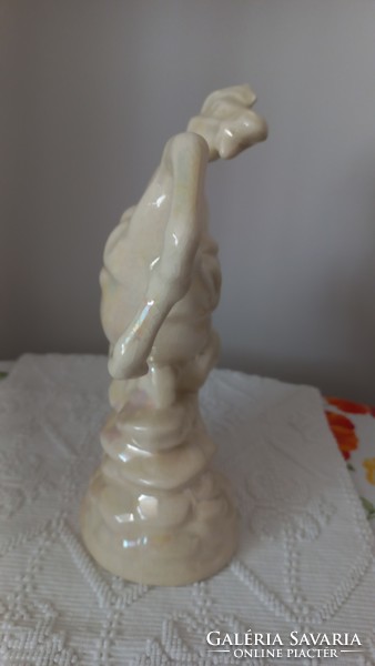 Cracked luster porcelain climbing horse, impressive piece, core: 26.5 cm, edge: 21 cm, bottom: 10x11 cm