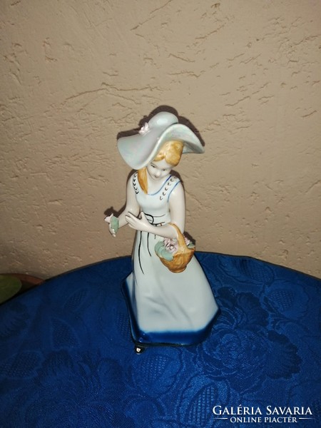 Marked porcelain lady in hat with flower basket 24 cm (po-1)