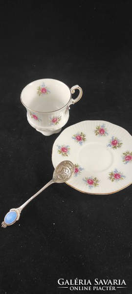 Porcelain coffee set with gift spoon