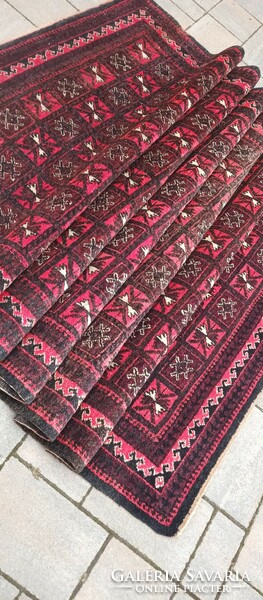 Antik afgán baluch nomád nomád kézi csomozású szőnyeg. Alkudható.