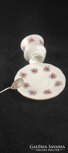 Porcelain coffee set with gift spoon