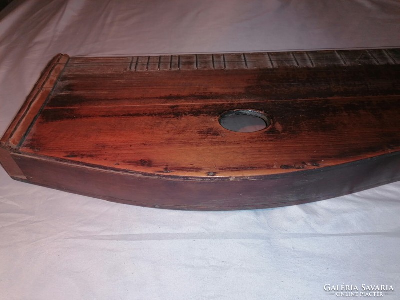 Zither, a folk instrument