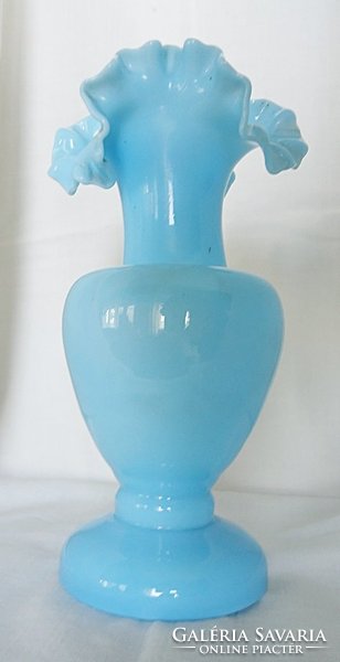 Antique Bieder ruffled mouth blown tear glass vase
