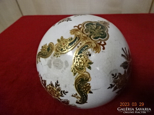 Kínai porcelán gömb, kézi festéssel, átmérője 11 cm. Jókai.