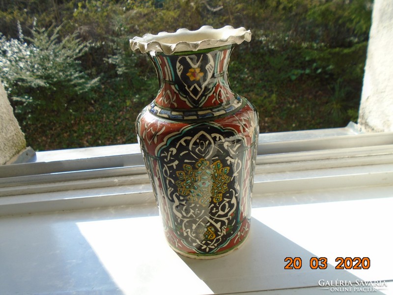 Antique Kütahya Iznik Islamic Ottoman hand-painted arabesque and floral majolica vase