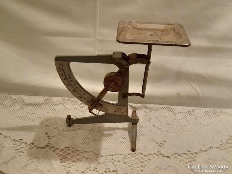 Nice working old letter scale
