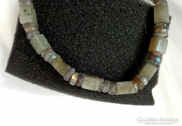 Labradorite bracelet with square eyes