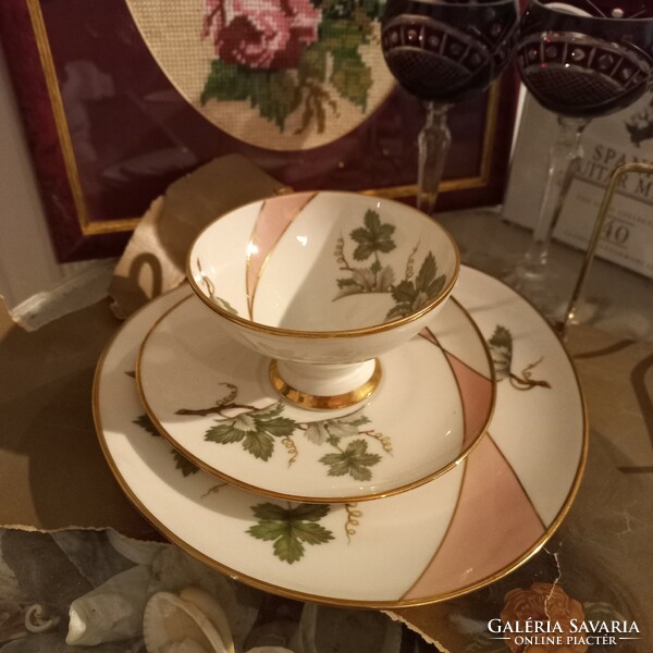 A lovely and beautiful tea set