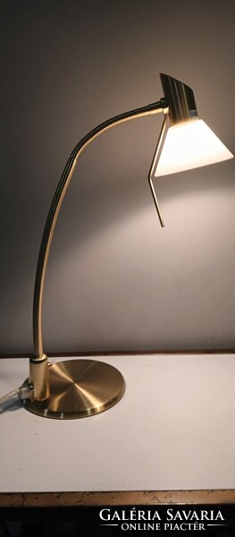 Modern design copper table lamp in good condition. Negotiable!