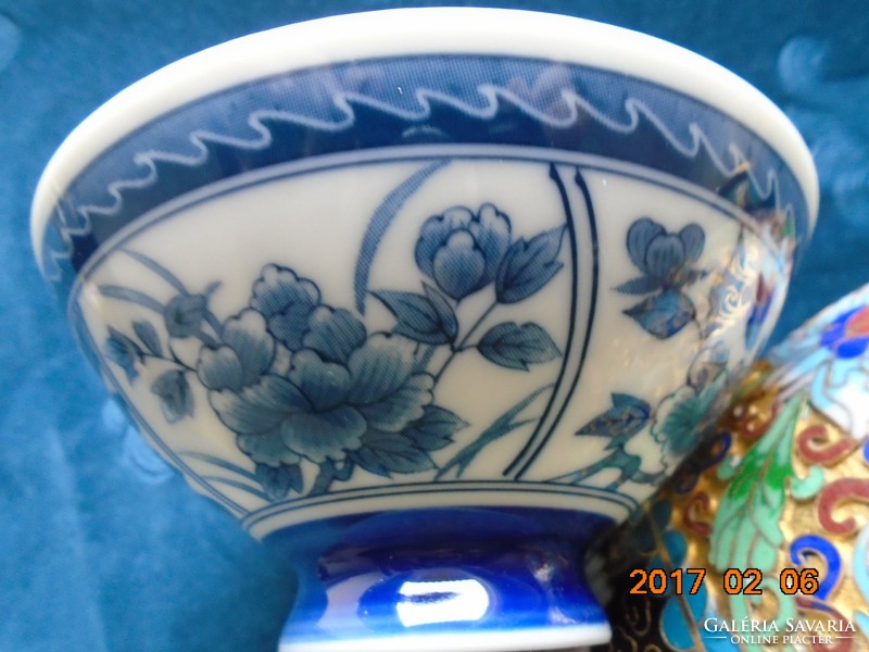 Arita Japanese blue white flower patterned rice bowl