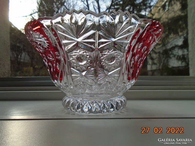 1980 Anna hütte spectacular lead crystal centerpiece with a rich polished floral pattern