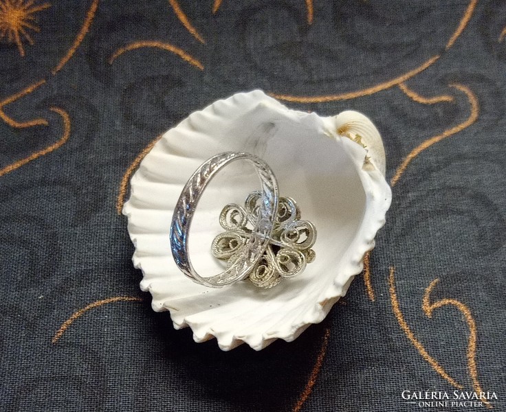 With video! Beautiful old filigree silver ring with coral