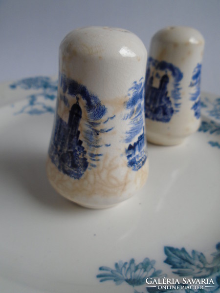 2 pcs. Antique English salt and pepper shaker from the late 1800s.