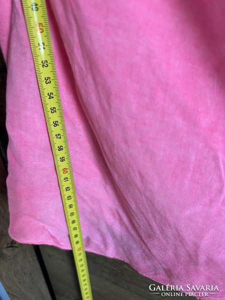 Beautiful pink sleeveless top