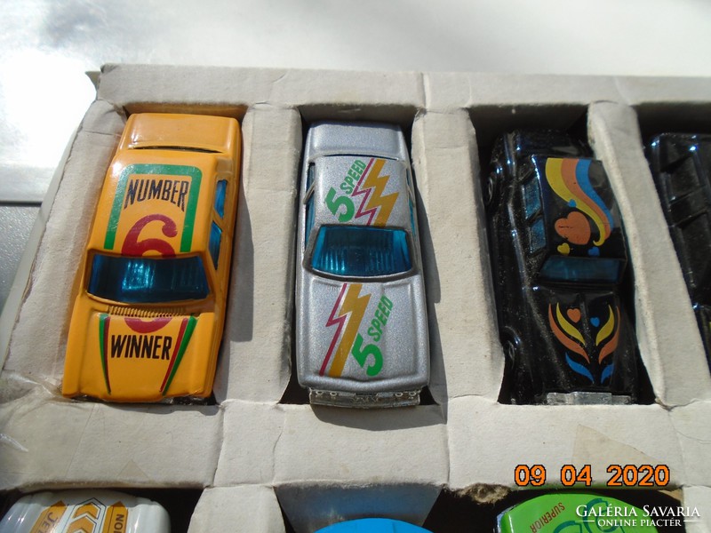 Disc toy cars of different brands in a box of 10 pcs