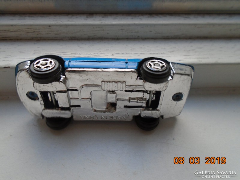 Disc toy cars of different brands in a box of 10 pcs