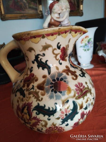 Zsolnay jug with family seal