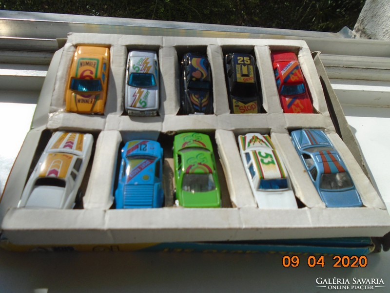 Disc toy cars of different brands in a box of 10 pcs