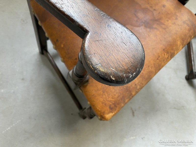 Chairs with leather covering - armrests