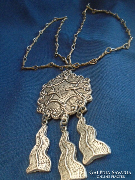 Fine art necklace with matching pendant, 100% hand made in Sweden