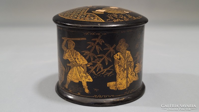 Régi, keleti kézzel festett ékszertartó vagy teafű tartó lakk doboz