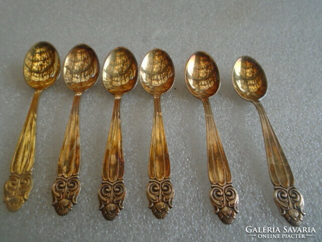 6 Double gold-plated (thick silver-plated) mocha spoons,