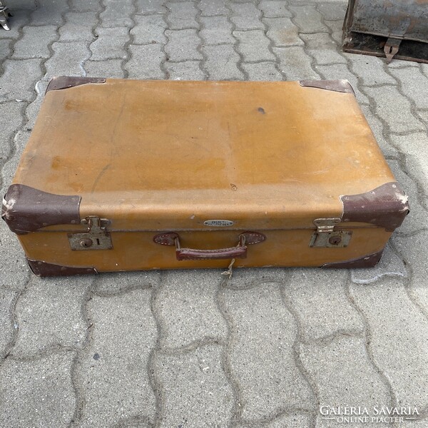 Retró koffer, bőrönd