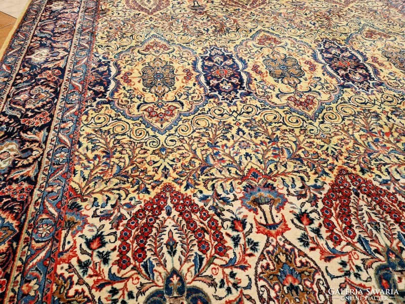 Gyűjtői darab! Eredeti iráni qum 265x370 kézi csomózású gyapjú perzsa szőnyeg BFZ_323