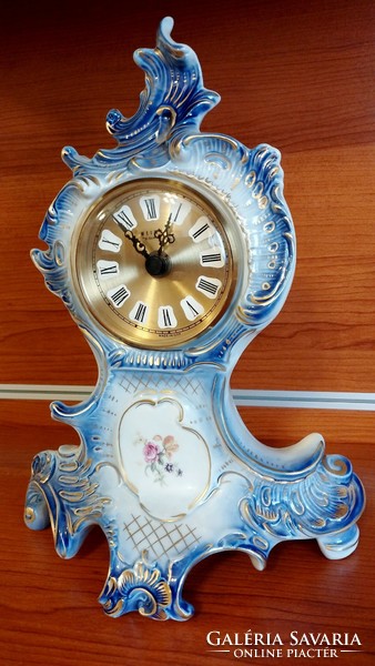 SITZENDORF-német porcelán asztali óra