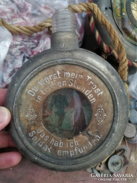 Régi üveg 1890 kulacs katonai tematika nagyon szép, mutatós INF. REG No. 81