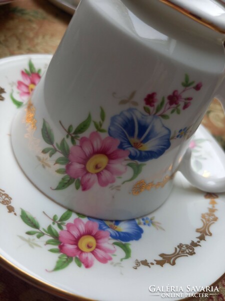 Cup with placemat