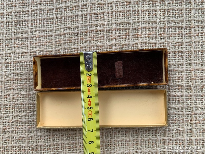 Antique zentra watch cardboard box, I think it's female