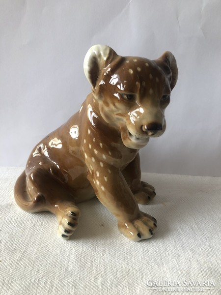 Lynx porcelain figurine