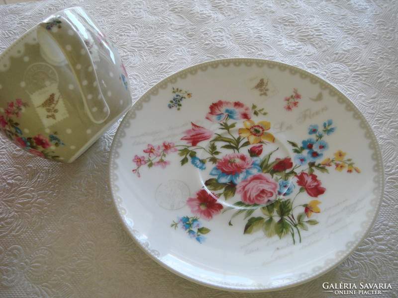 Vintage rózsás virágos pöttyös porcelán csésze