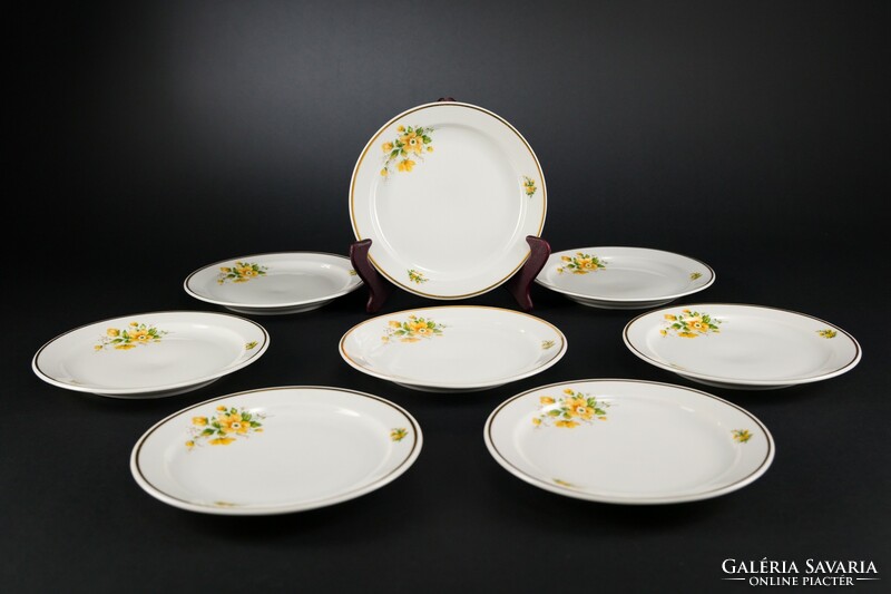 Zsolnay porcelán süteményes tányérok, 8 darab