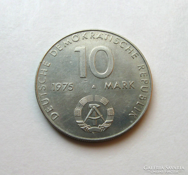 10 MÁRKA – 1975 "A"  – A Varsói Szerződés 20. évforduló – emlékérme (2.)