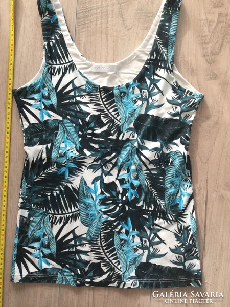 My77 sleeveless top with turquoise pattern