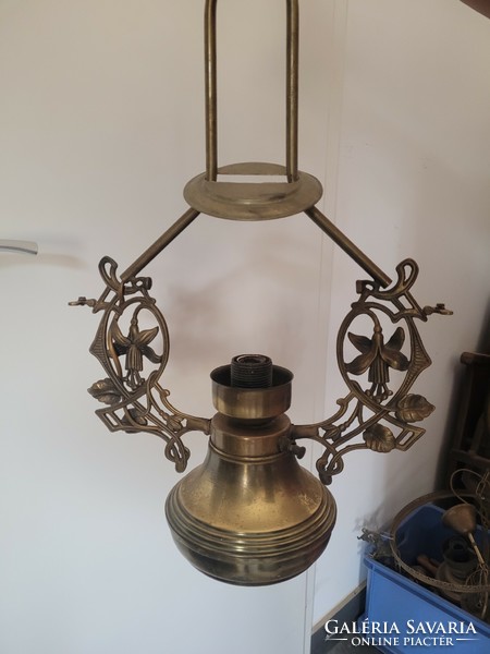 Antik lámpa