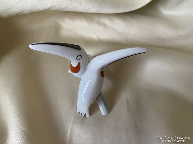 Kőbánya porcelain toucan rare gray tailor Antonia