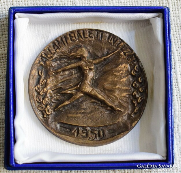 Bronze plaque State Ballet Institute 1950 in gift box 8 x 0.5 cm
