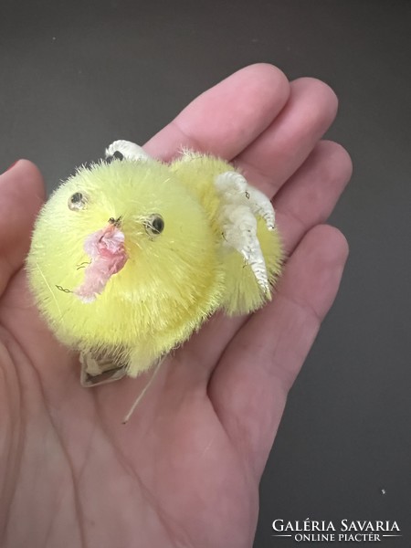 Two old Easter chenille chicks, peeps