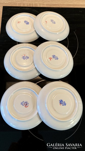 Alföldi 6 vitrine icu patterned coffee saucers small plates saucers