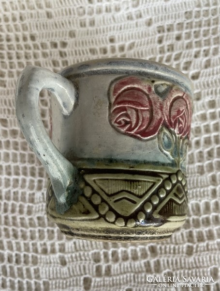 Majolica mug