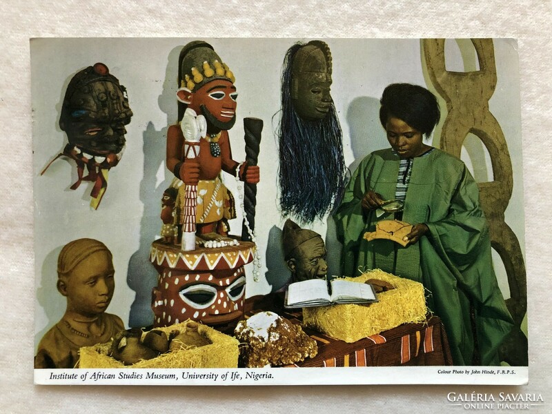 Régi Afrika múzeum - Nigériai népviselet képeslap  - Nigéria                                -3.