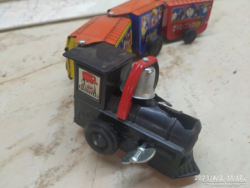 Retro keyed metal toy train for sale!
