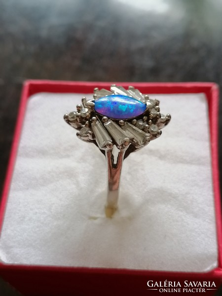 Kék opálköves egyedi készítésű ezüst gyűrű